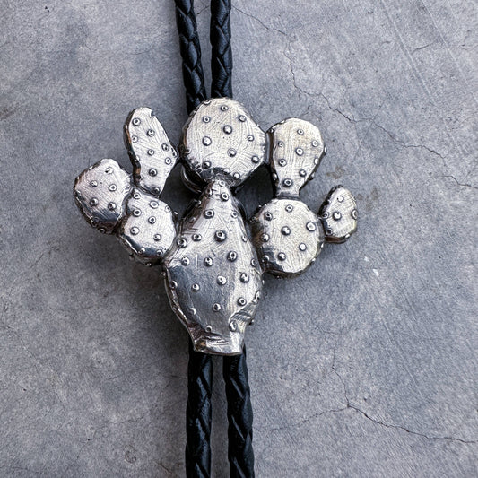 Prickly Pear Bolo Tie White Bronze