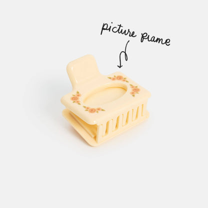 Vintage Frame Hair Clip