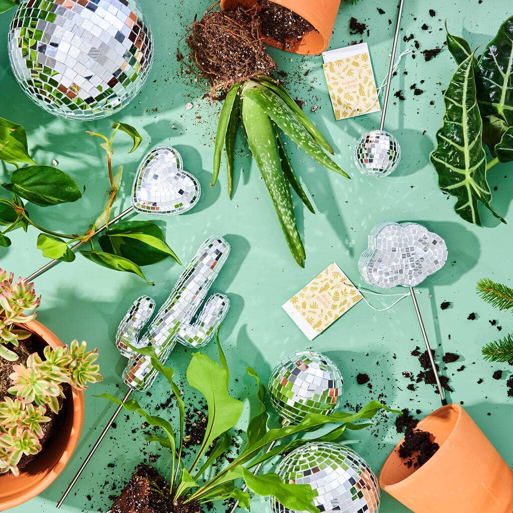 Disco Heart Plant Stake