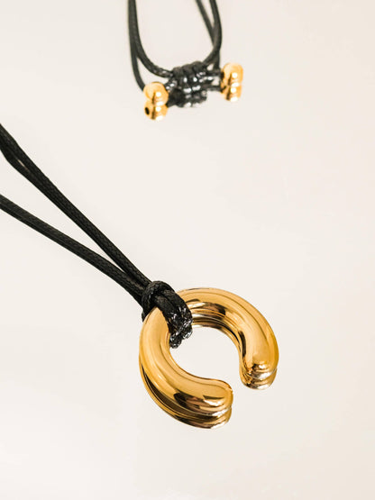 Horseshoe Rope Necklace
