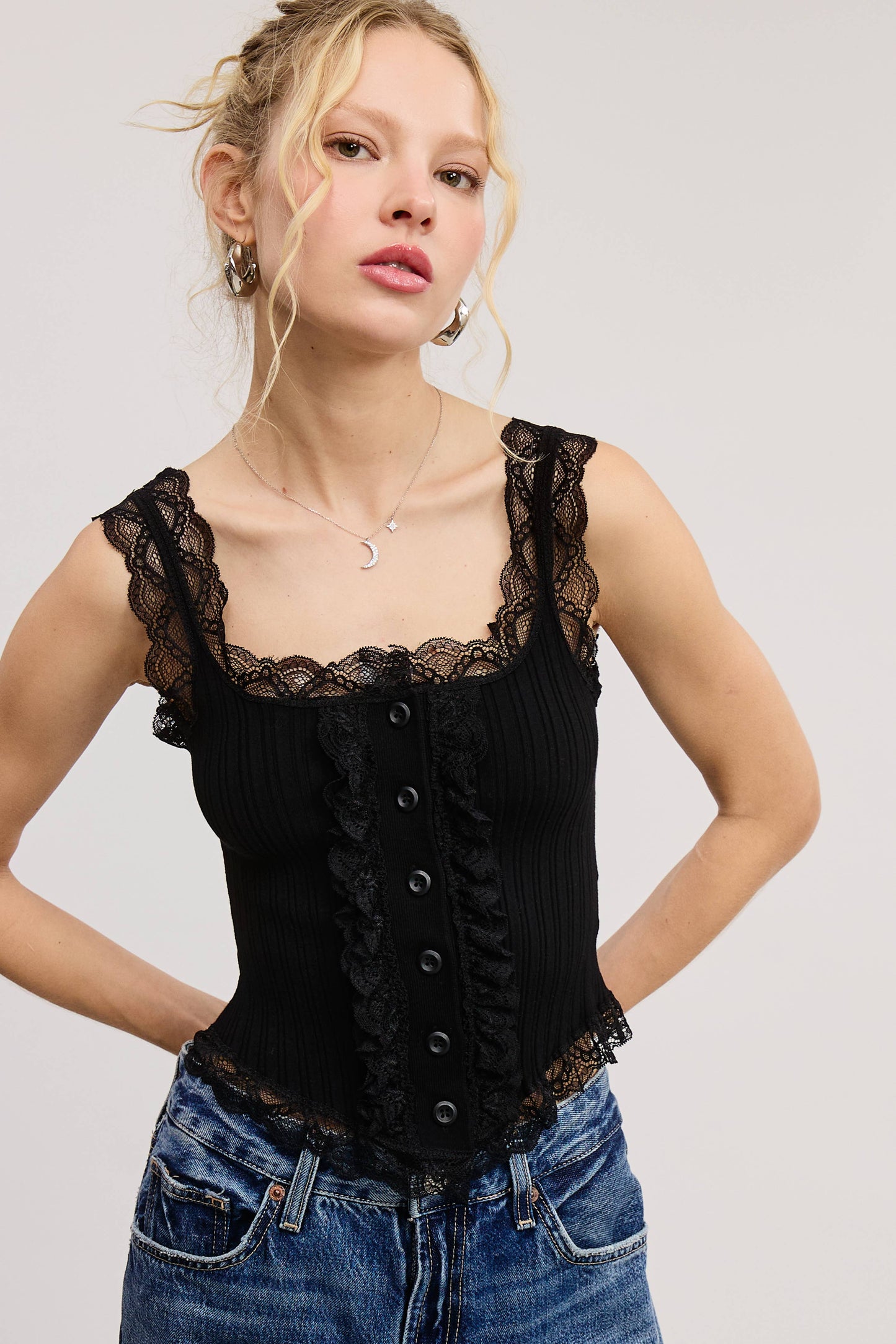 Lace Stretch Button Tank