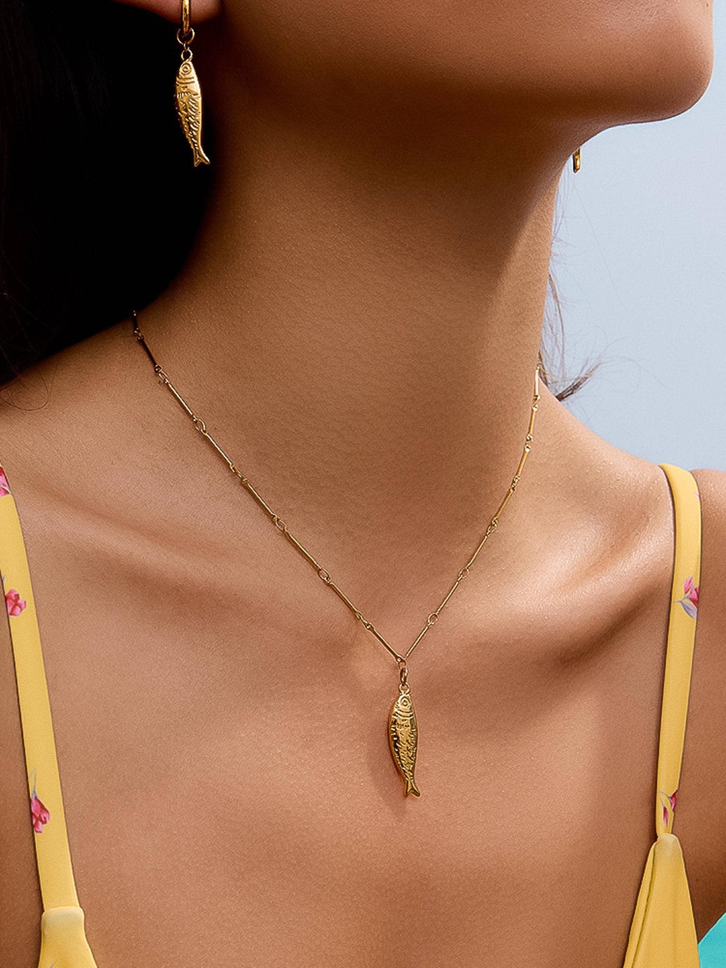 Gold Linked Chain Fish Chain Necklace